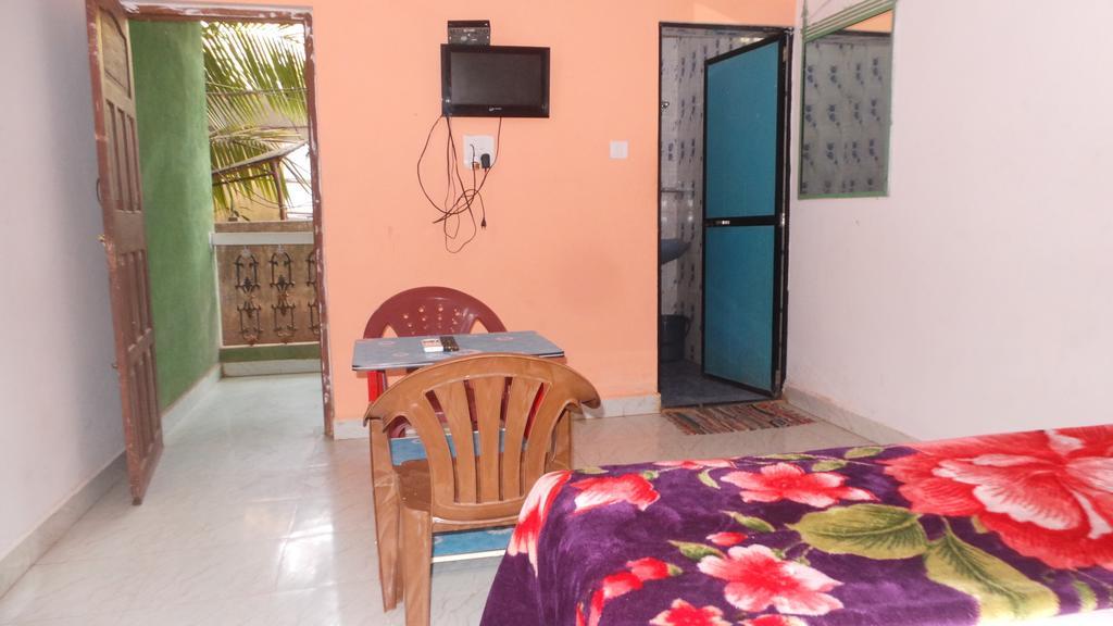 J.S Holiday Guest House Calangute Exterior photo