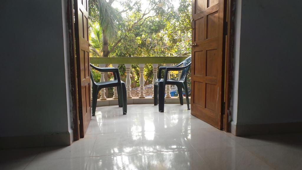 J.S Holiday Guest House Calangute Exterior photo